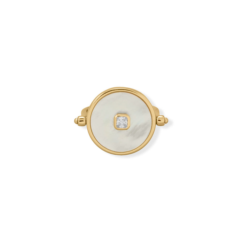A Day to Night Delight! Mother of Pearl and Black Onyx Reversible Ring